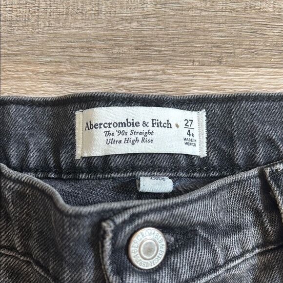 Abercrombie & Fitch Black Straight Leg Jeans ULTRA HIGH RISE 90s Denim - Picture 3 of 5
